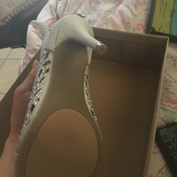 Is new - Picture 4 of 4