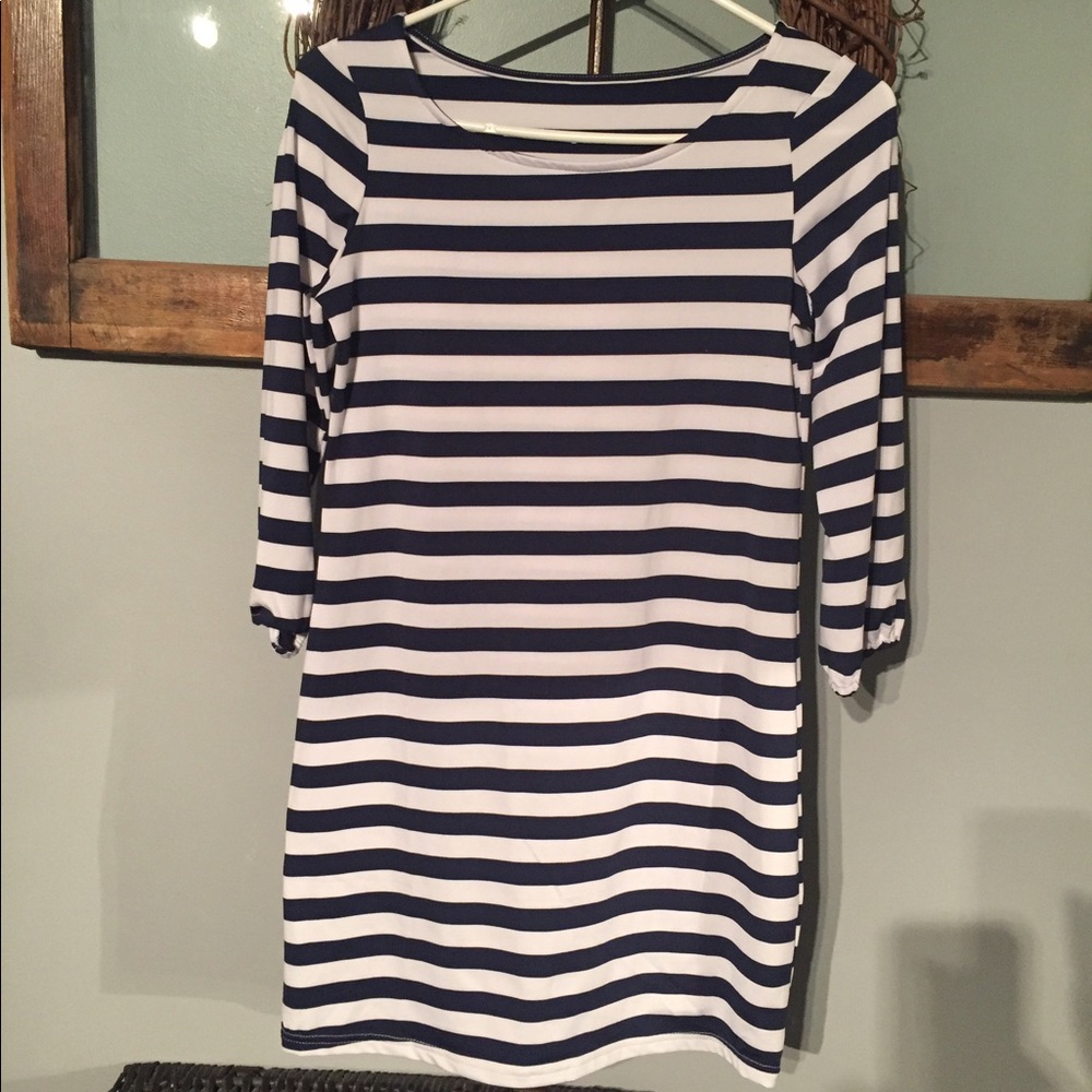 Boutique medium dress. Navy and white