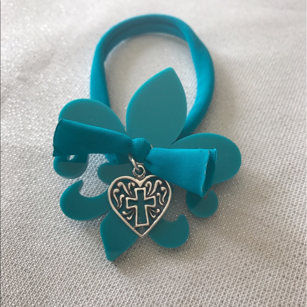 Fleur de lis bracelet