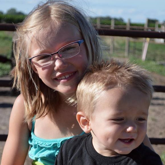 Meet your Posher, Laura - Picture 1 of 1