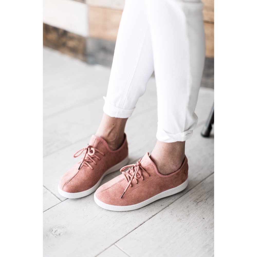 🇺🇸 SALE Blush Faux Suede Slip on Sneakers - Picture 3 of 5
