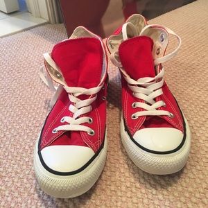Red high top converse!