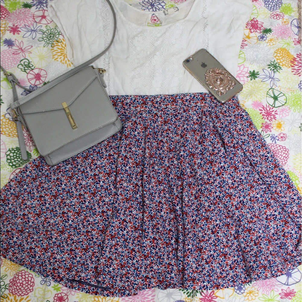Uniqlo skater floral skirt