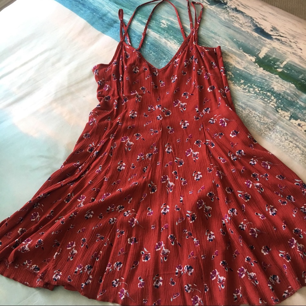 AMERICAN EAGLE red floral dress