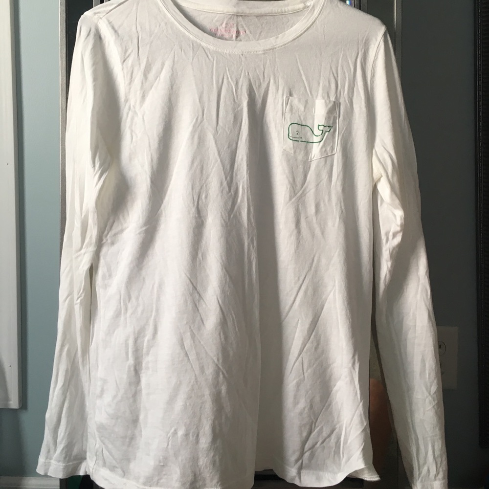 Vineyard Vines pocket tee