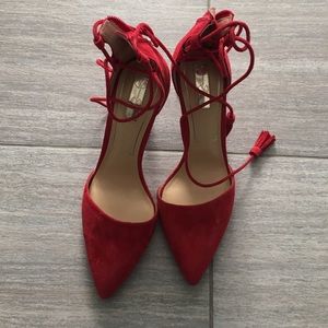 Jessica Simpson lace up pump