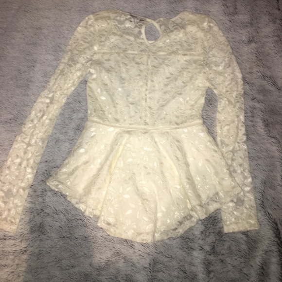 Top - Picture 2 of 3