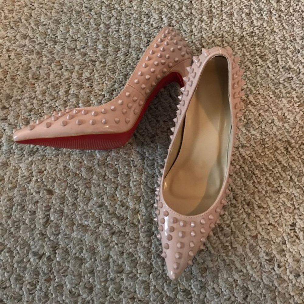 Non authentic Christian Louboutins heels