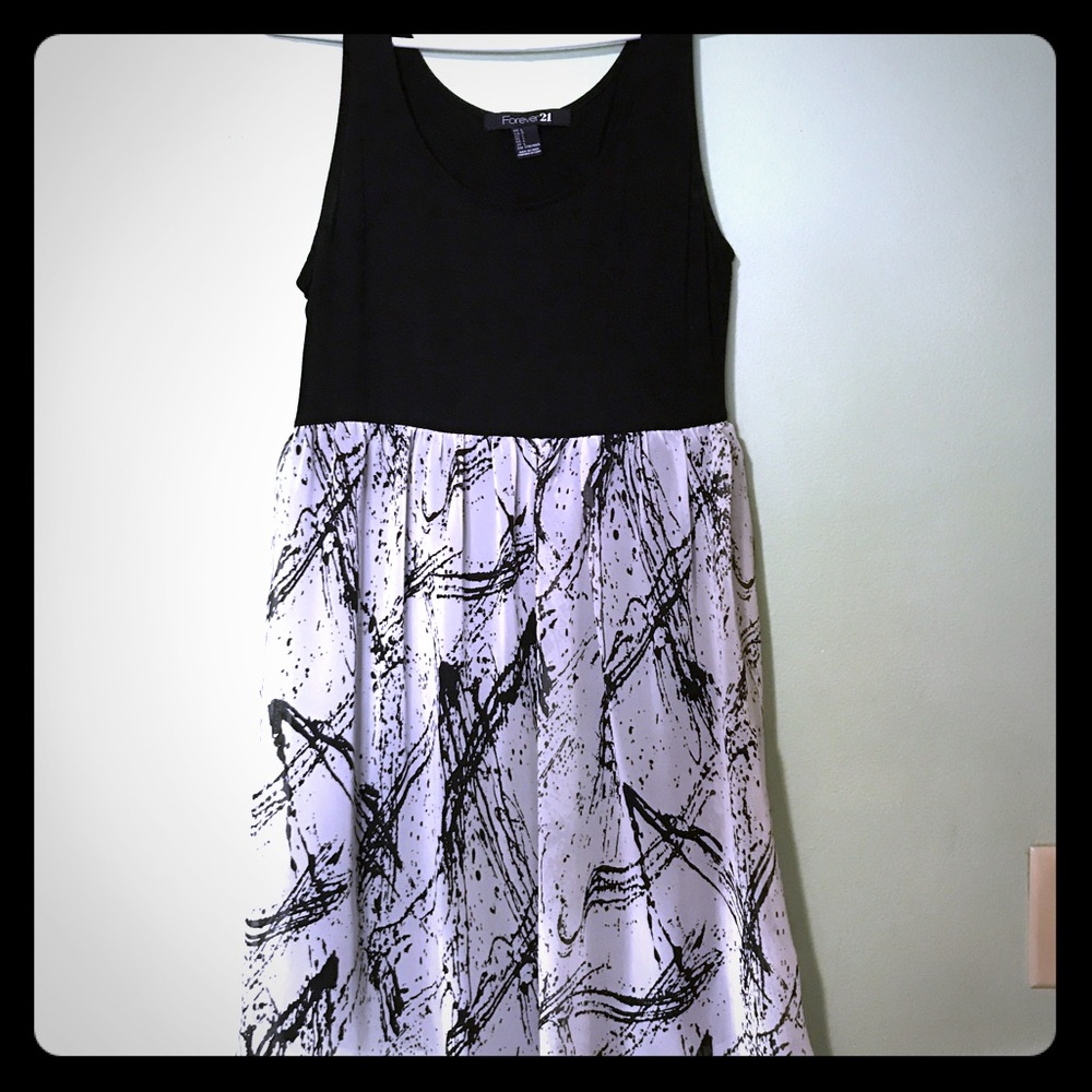 Forever 21 black and white dress