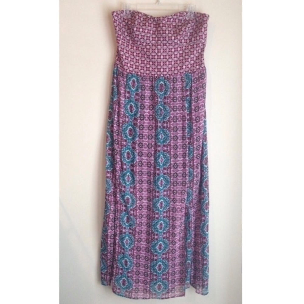 ⭐️NWOT strapless maxi dress
