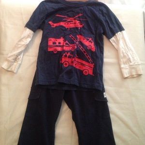 ☺️Carter's 3t matching set for $6☺️