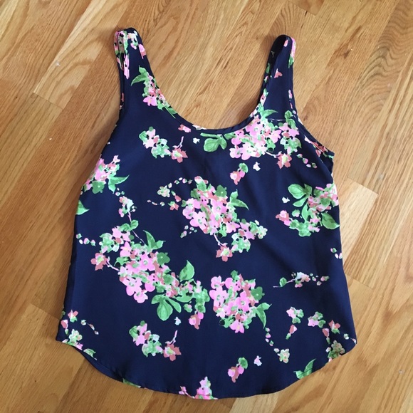 bjewel Tops - Floral tank