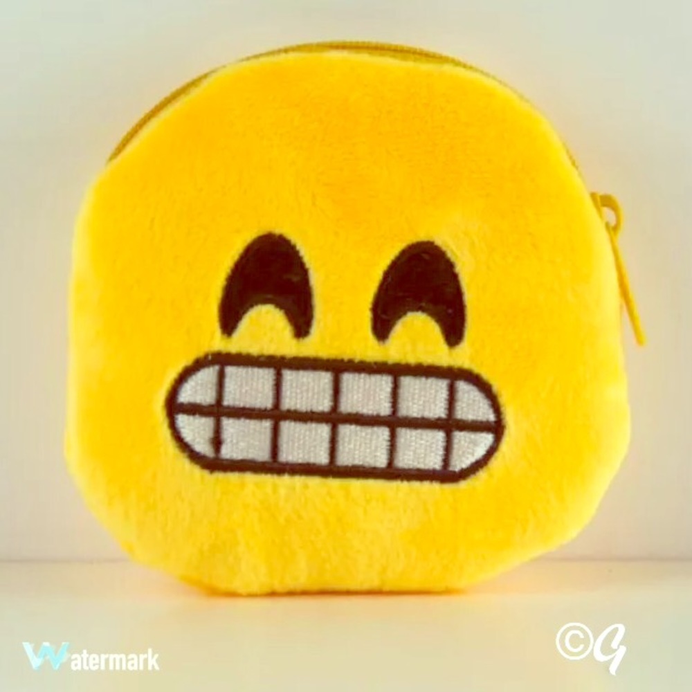 🏁😬LOWEST💥Emoji Lush Coin Purse!