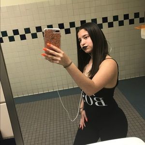 Meet your Posher, Adriana