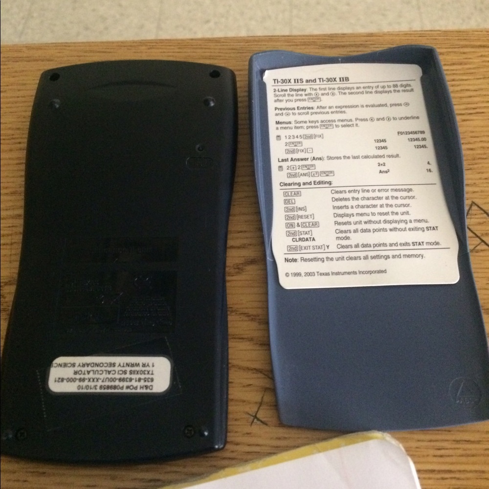 Texas Instruments calculator - Picture 2 of 3