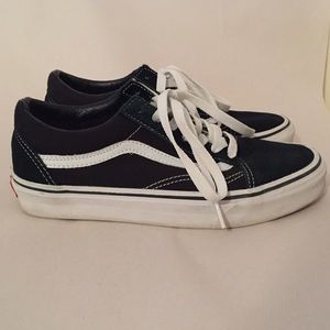 Vans low top skate shoe