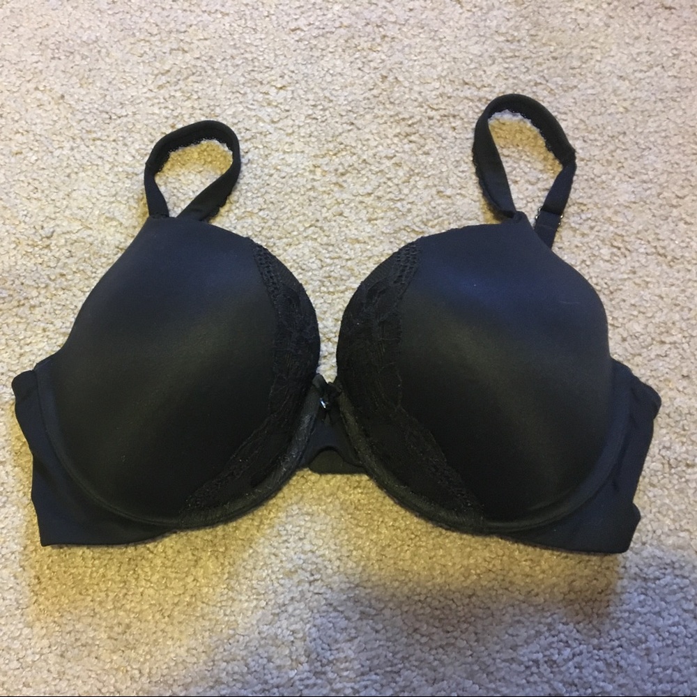 Victoria's Secret bra. 34DD