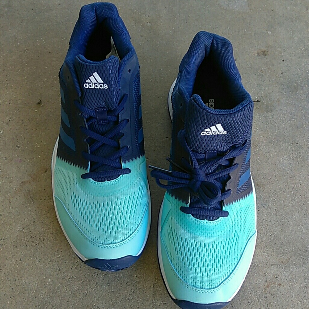 Nwt adidas sneakers
