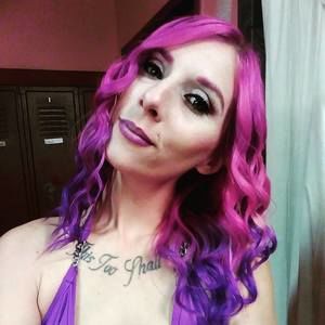 Meet your Posher, Crystal