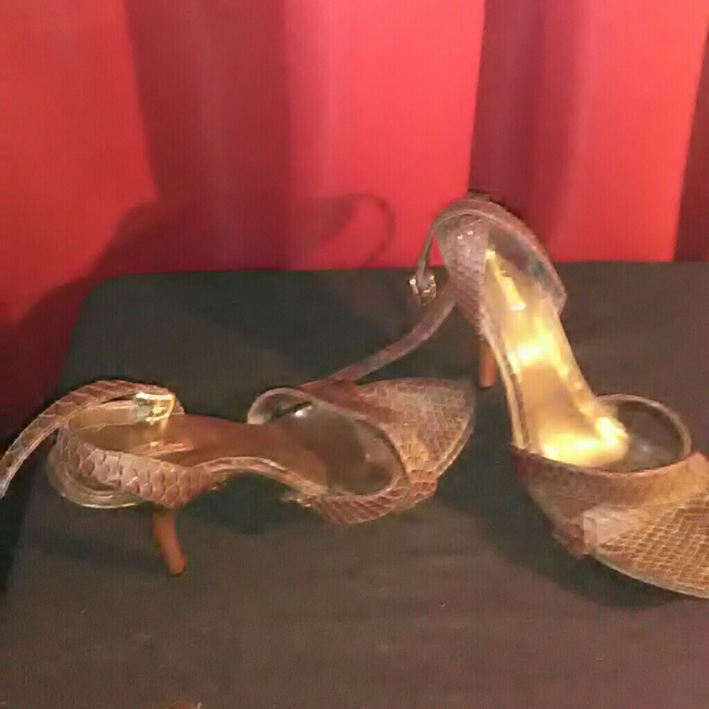 Brown leather sandal