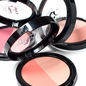 ✨😻Kat Von D Shade & Light Blush (2)😻✨