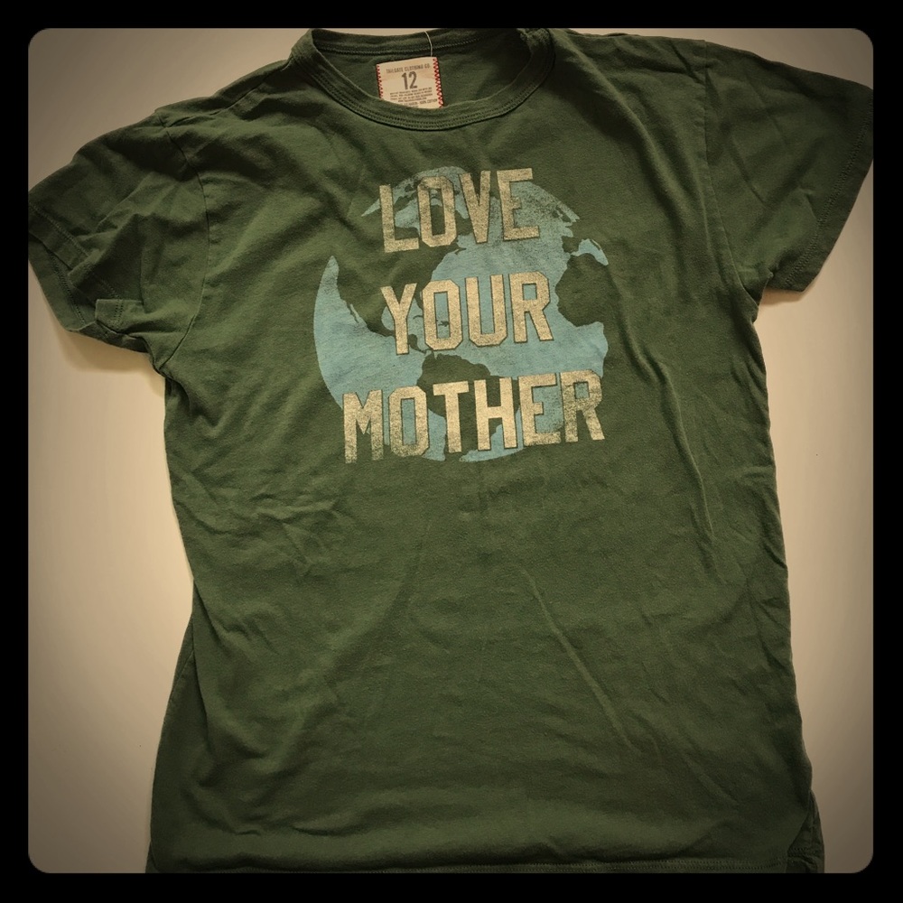 Tee shirt