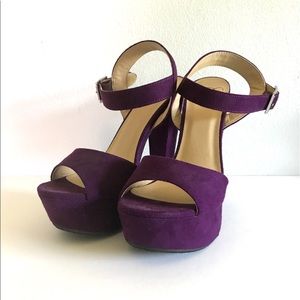 Women's Purple Suede High Heels Size 8 Never Worn