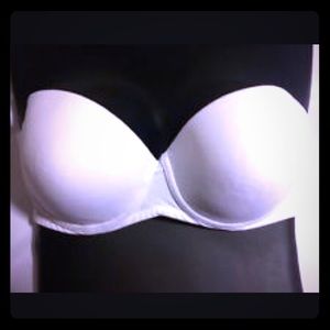 White strapless bra Body by Victoria