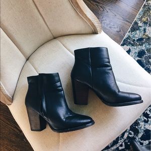 Silence + Noise Black Booties