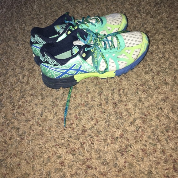 Women's asics very good condition! - Picture 2 of 3