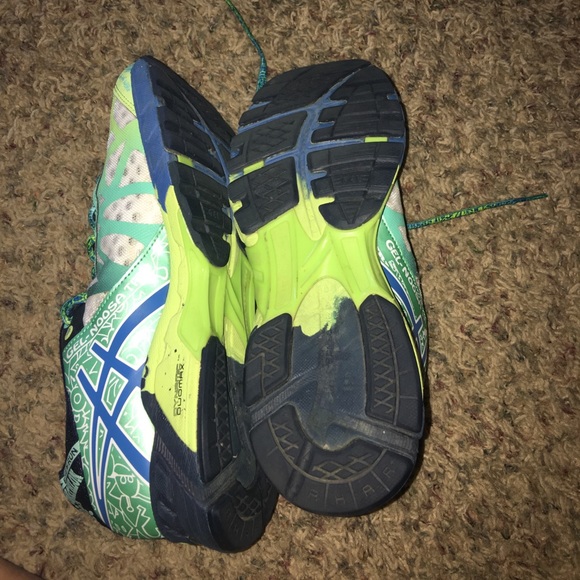 Women's asics very good condition! - Picture 3 of 3