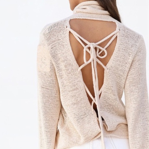 Gorgeous Bell-Sleeve Lace-Up Top - Picture 5 of 8