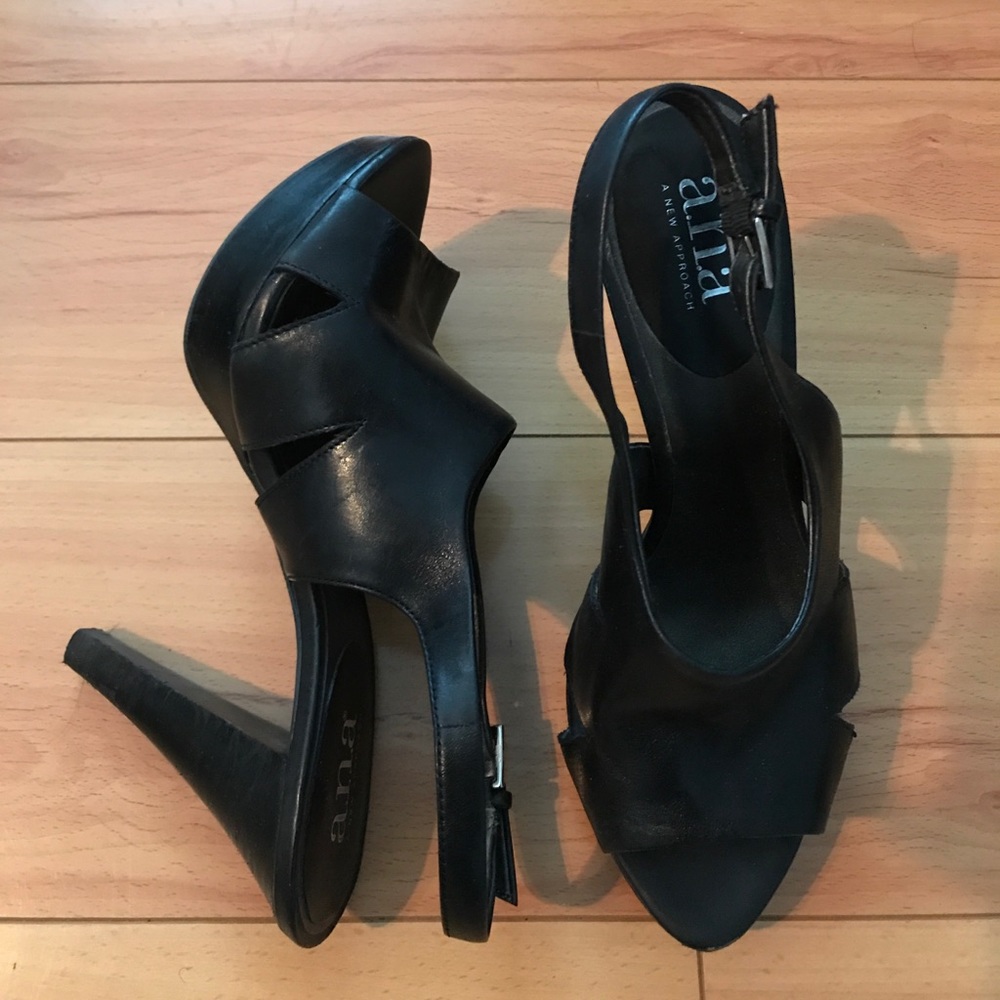 Great condition a.n.a Heels Size 6 1/2