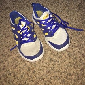 Women's live strong Nike free runs