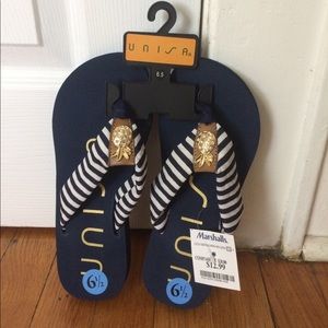 NWT Unisa pineapple flip flops