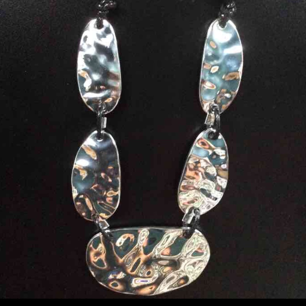 Fashion Jewelry | 18" Silvertone Necklace