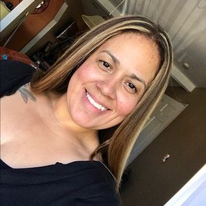 Meet your Posher, Lorena