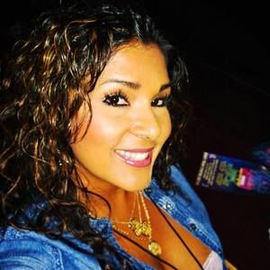 Meet your Posher, Monica