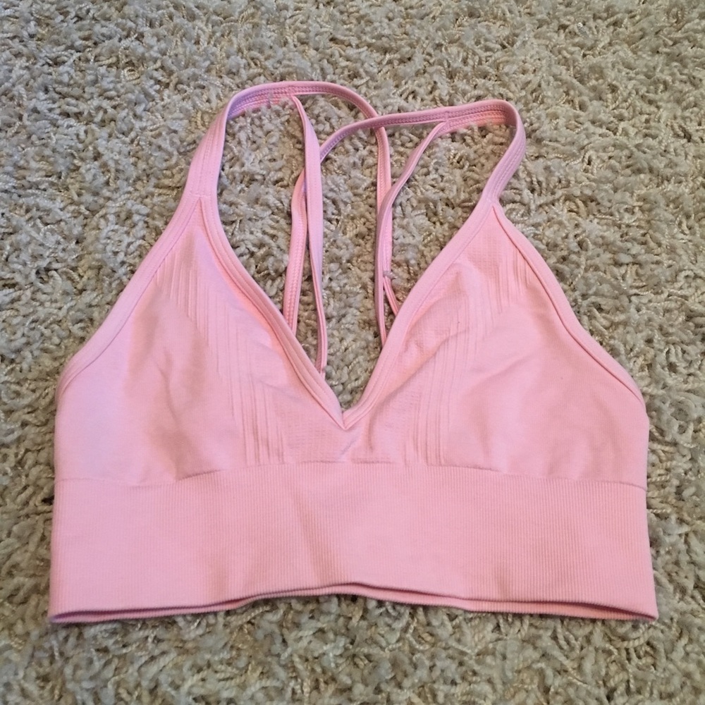 Pink lululemon sports bra