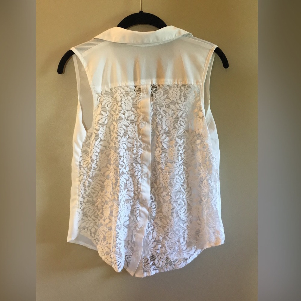 White, lace backed tank