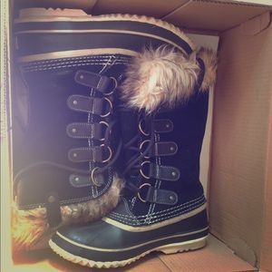 SOREL Joan of Artic Boots, Size 8, Black