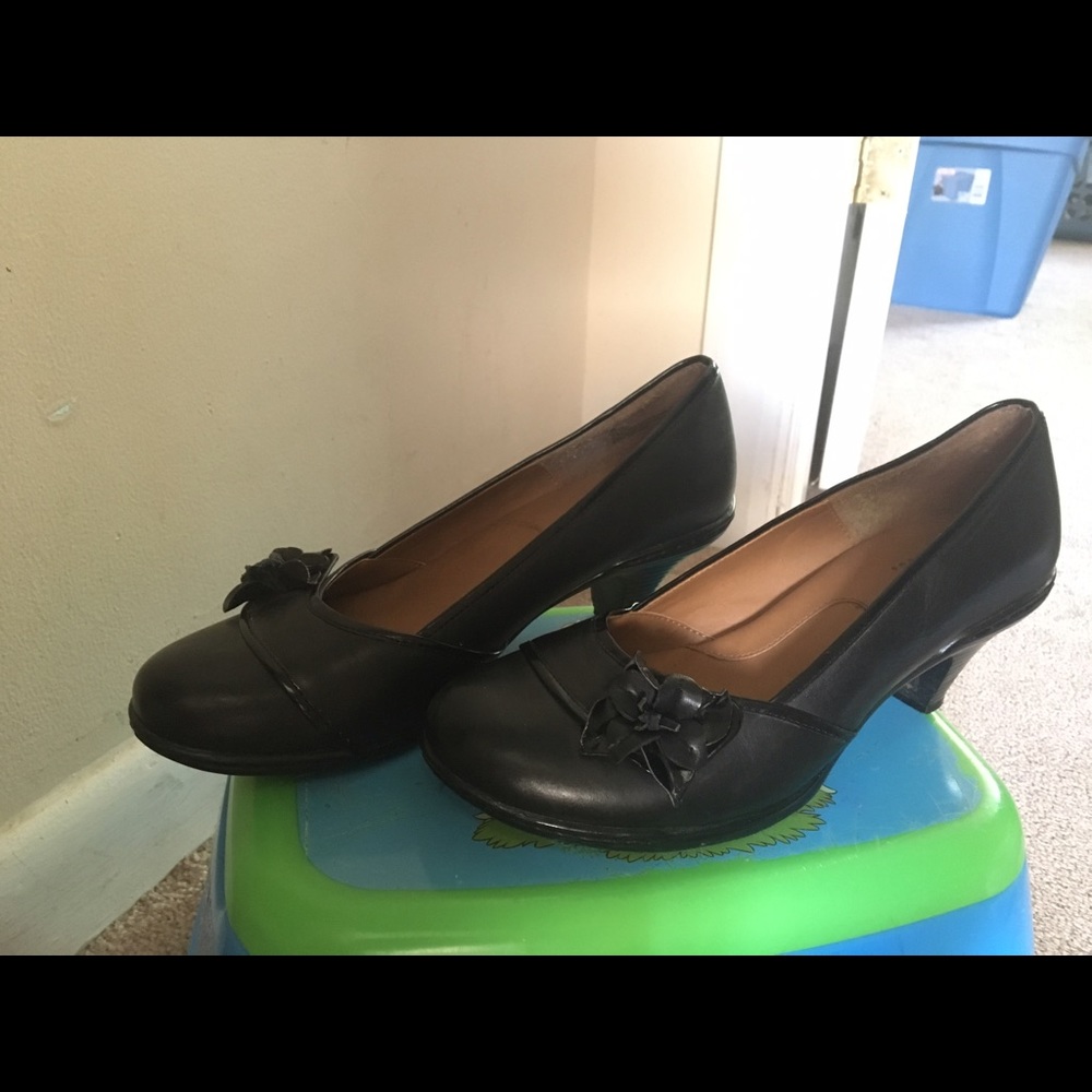 Soft shoes by medicus