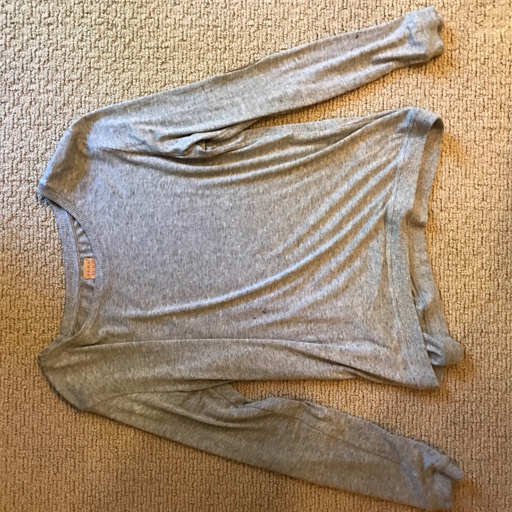 Kendall Jenner Grey Long Sleeve Tes