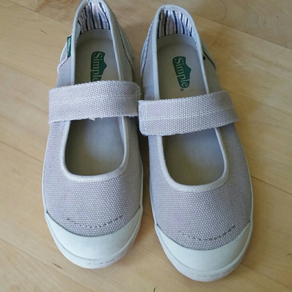 Simple slip-on tan shoes