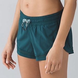 In search of lululemon make a move short!!