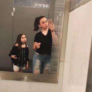 Meet your Posher, Gabrielle