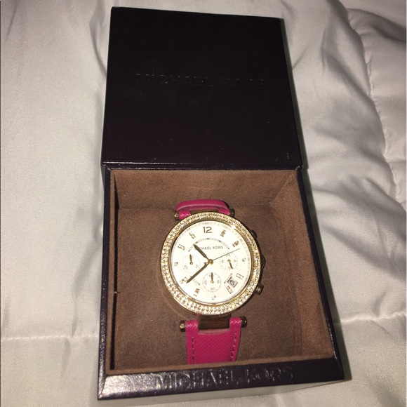 NWT MK watch
