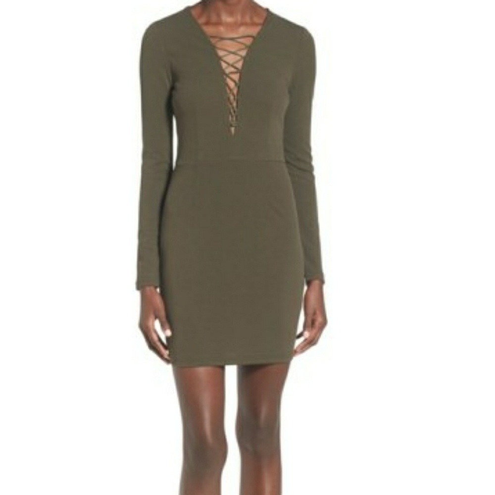 MORE RDUCED NWT Missguided plunge mini dress