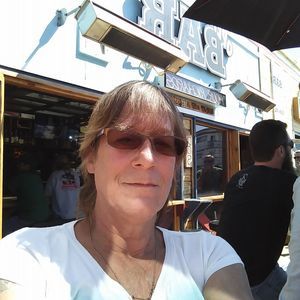 Meet your Posher, Annette