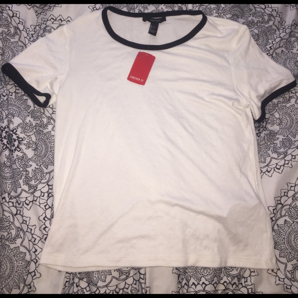 Basic tee